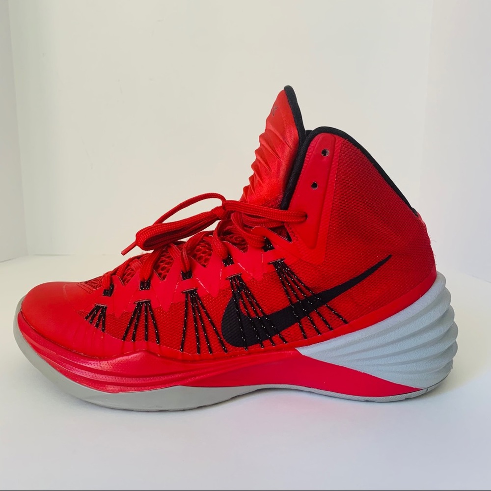 Men’s Nike HyperDunk Basketball Shoes